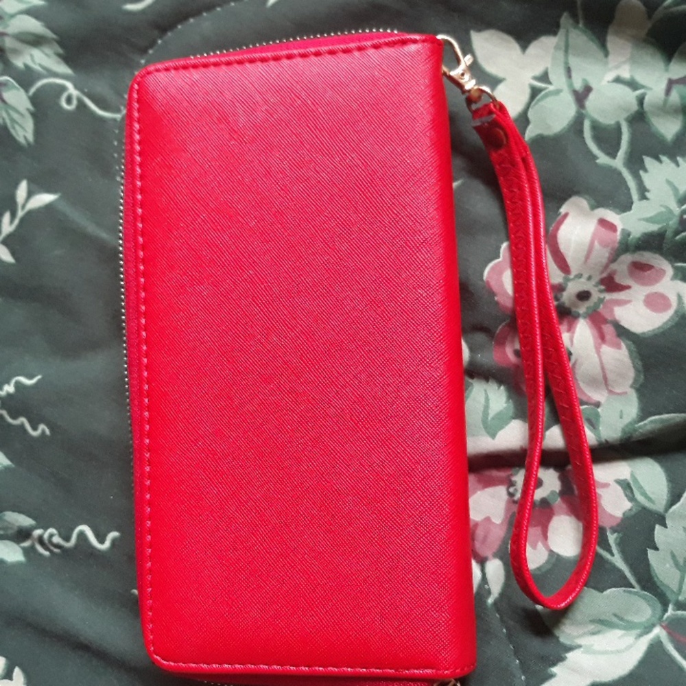 Red Wallet - Picture 2 of 3